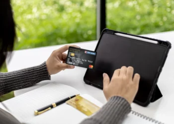 hdfc corporate credit card alternatives pricing review